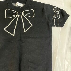 Oxknit NWOT Black Crew Neck Sweater with Bows Medium short sleeve 100% cotton